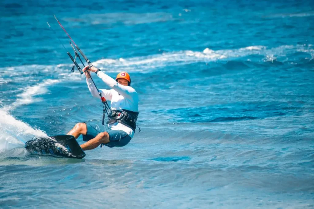 Kitesurfing 