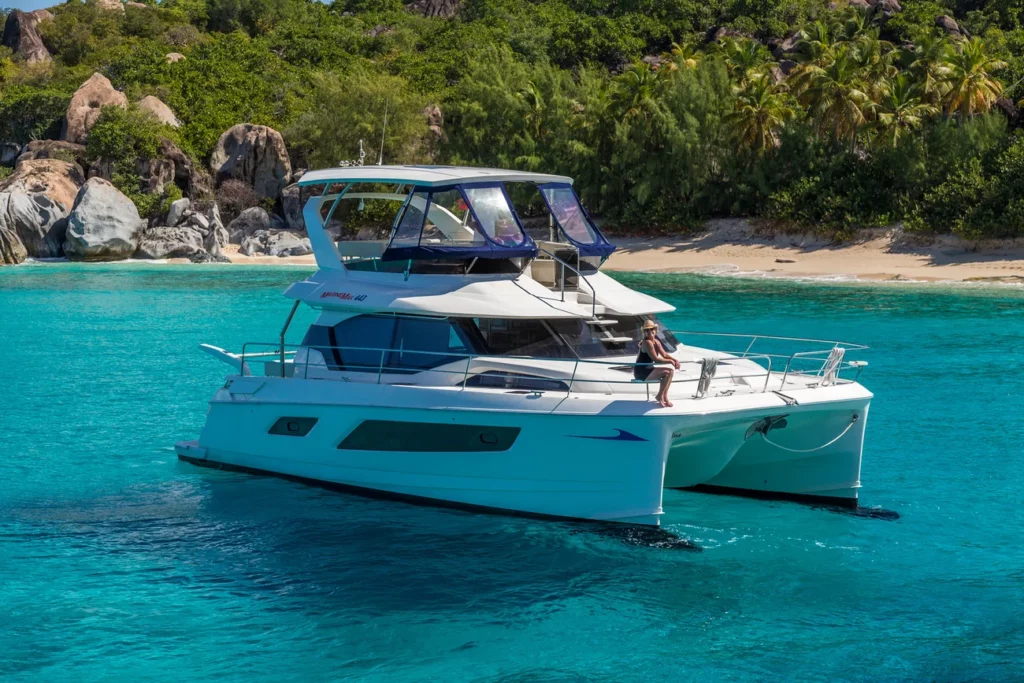 Aquila 443, Aquila Power Catamarans