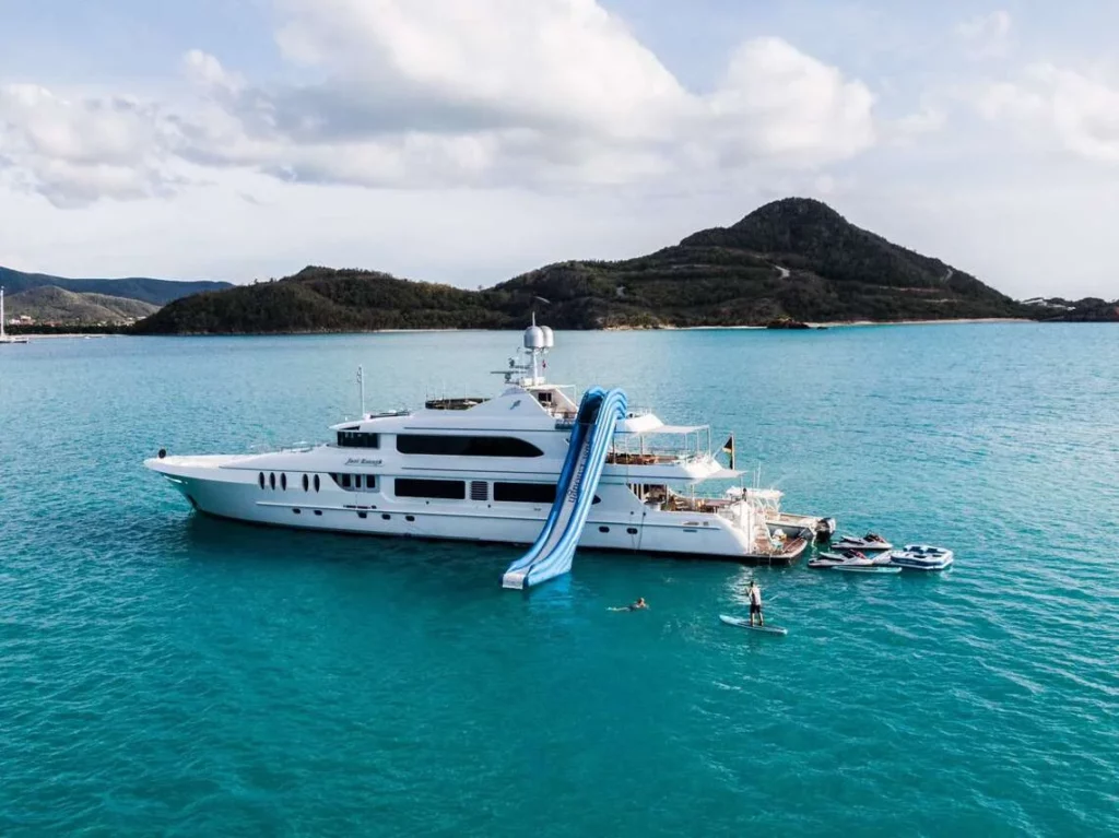 Crewed Motor Yacht Charter