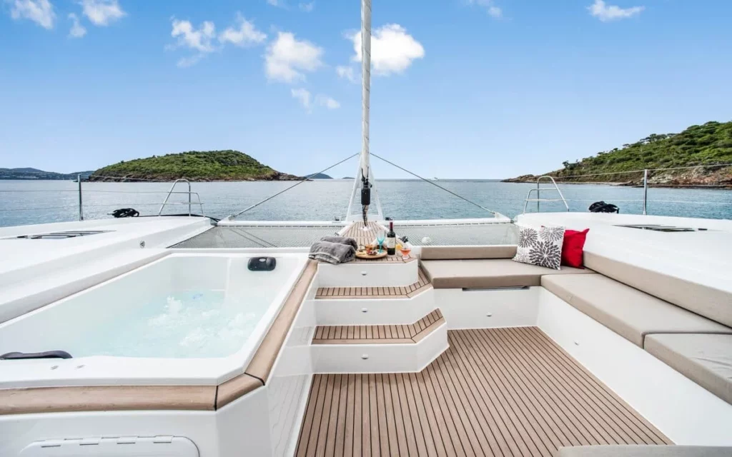 The Jacuzzi onboard Virgin Islands Catamaran Indulgence