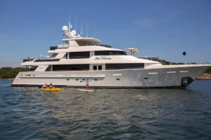 Motor Yacht Far Niente, a luxury yacht charter Caribbean